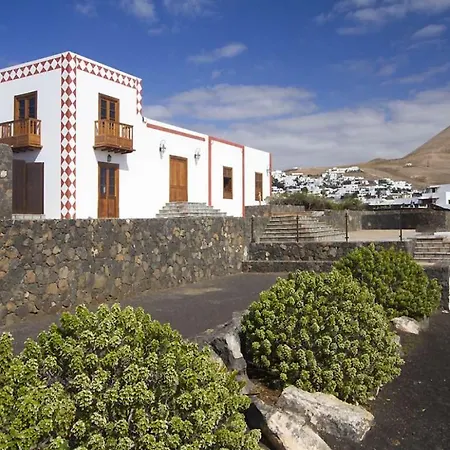 Villa Puerto Del Carmen Sleeps 10 Pool Wifi *