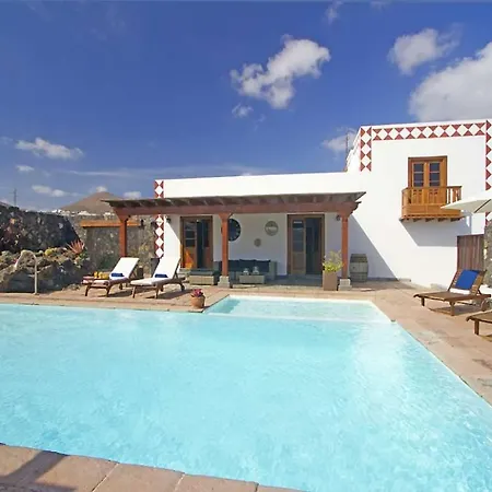 Puerto Del Carmen Sleeps 10 Pool Wifi *