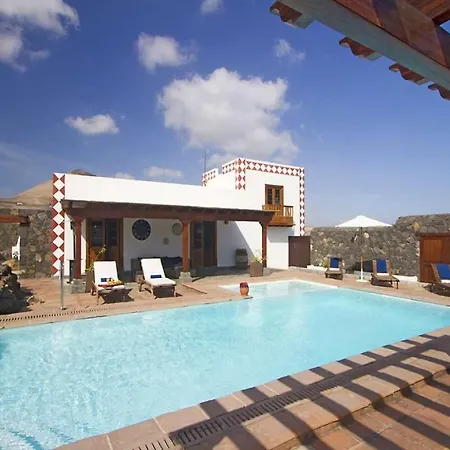 Puerto Del Carmen Sleeps 10 Pool Wifi Vila *